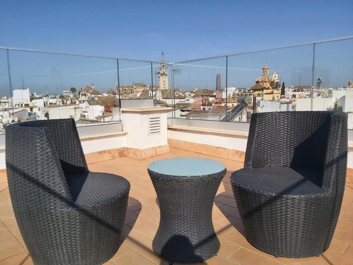 Palacio Del Siglo XVII Frente A Los Jardines De Murillo เซบีญา ภายนอก รูปภาพ