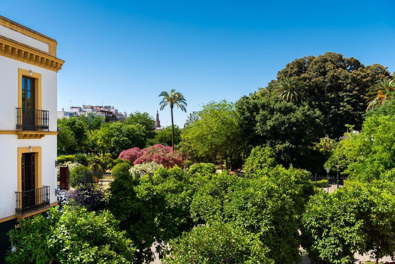 Palacio Del Siglo XVII Frente A Los Jardines De Murillo เซบีญา ภายนอก รูปภาพ
